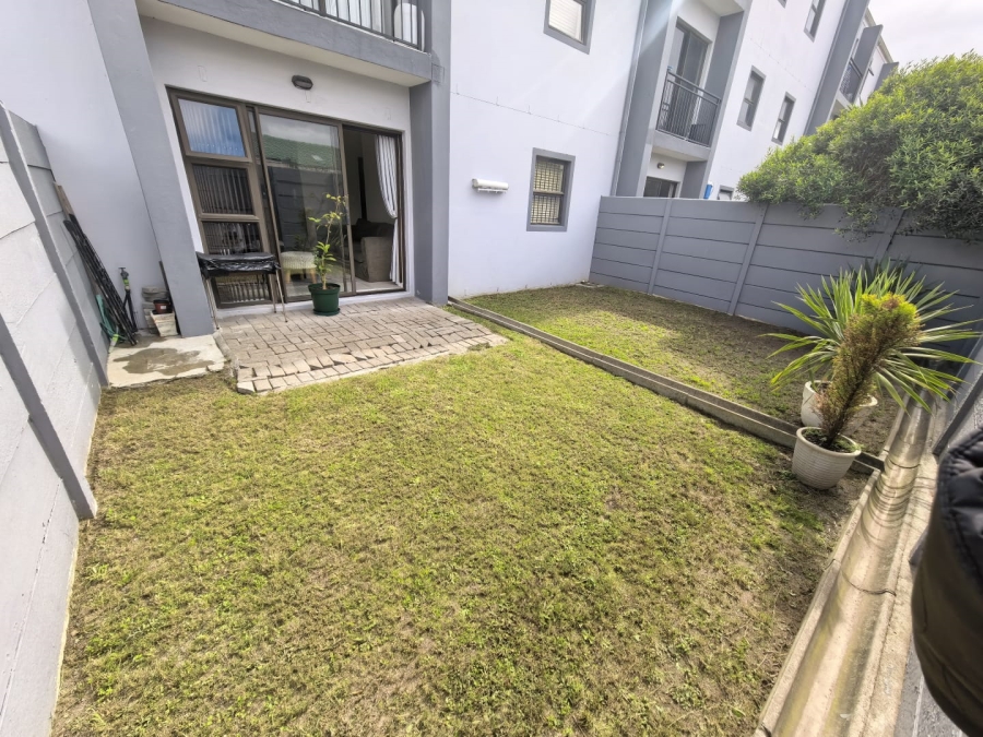 2 Bedroom Property for Sale in Grassy Park Western Cape
